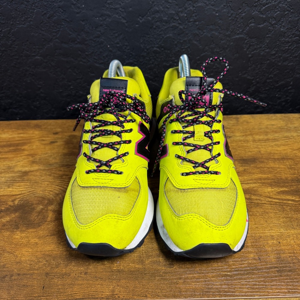 New Balance 574 WL574JOC Neon Yellow Synthetic Mesh Sneakers Womens 7.5 - Picture 2 of 6